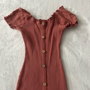 pink off the shoulder bodycon dress